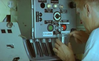 Две ракеты - две цели! (В данном случае - три)