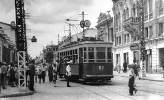 Сейчас это пешеходная зона на Пушкаре