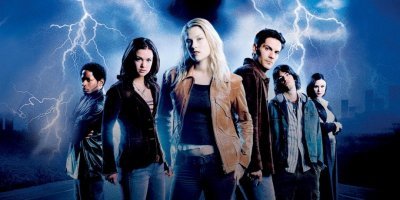 Выжившая в буране на Эвересте погибла, упав с лестницы