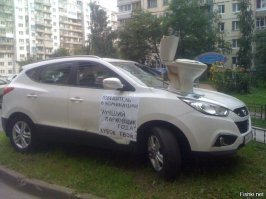 Месть владельцу Крузака за парковку на тротуаре