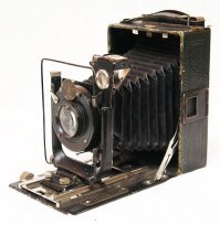 такое вот есть - отец фотографом был .. хотя и морской бой и ночник и дрель для меня тоже как родные .. но погибли