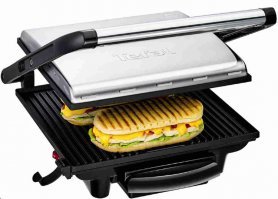 Как по мне, лучше контактного электрогриля мало что есть. Стейки, бургеры, овощи делаются фантастически быстро, т.к. прожариваются одновременно сверху и снизу, это самое главное, мясо сочное и не пригорает, офигенный эффект "ПШШШШШШ!!!!" при захлопывании, с клубами пара, придает веселья процессу готовки))). Очень удобен для приготовления горячего для гостей "с пылу с жару" - повторюсь, готовится моментально, просто закладываешь заранее приготовленные куски и откидываешь конвеером гостям на тарелки. Маленький недостаток - лучше приготавливаются плоские куски - котлеты и стейки. Колбаски в силу круглости готовятся дольше и получаются хуже, чем, к примеру, в электропечи.
У меня такой, как на фото, бюджетный вариант, есть более дорогие модели с дополнительными функциями. 
А из предложенных в обзоре  - в решетке на углях готовить люблю и получается супер, для колбасок незаменима, газового гриля у меня нет, а в сковороде-гриль не вижу смысла, просто сковорода с ребрышками.