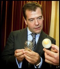 т.е. Медведев решил запретить "Энергосберегающие" Лампочки АнатольИльича !