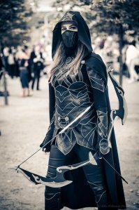 Сказочные мотивы, роскошь и готика в костюмах польского художника