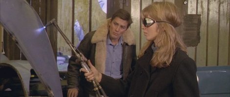 Напомнило. 1967 год. "les Avеnturieurs". Джоанна Шимкус, по моему?