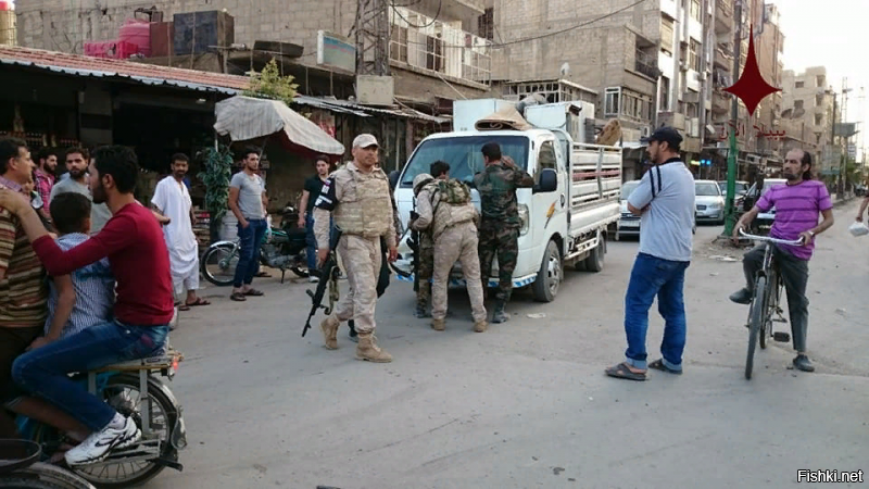 Во1, приняла такое решение сирийская военная полиция не сама, а по совету старших товарищей. Во2, не от хорошей жизни. В сирийской армии, а особенно среди добровольцев процветает мародёрство.