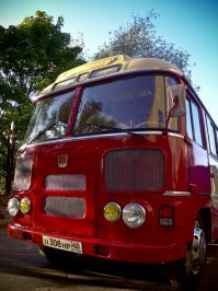 Прекрасное - ретро-автобус из детства