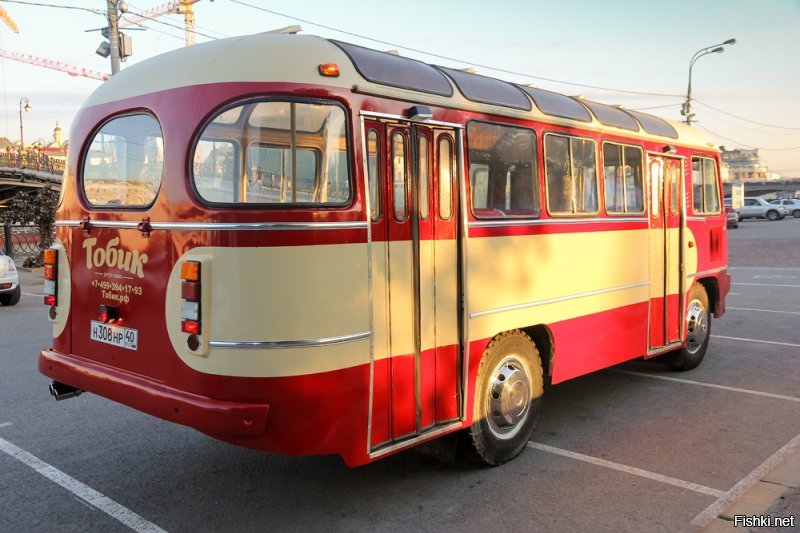 Прекрасное - ретро-автобус из детства