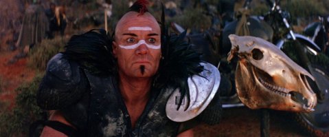 Генерал Фрэнклин Кёрби жив и сейчас - ему 87 лет.
Вернон Вэлс (Беннет) должен был играть главную роль. Еще его помнят по фильму Мад Макс 2.
Композитор Джеймс Хорнер сделал уникальную карьеру в Голливуде и его музыку мы слышали в Аватаре и Титанике. Относительно недавно помер.
Негритянка Рэй Донг Чонг дочка того самого Томми Чонга из Укуренных - легендарного комика 70-80-х.
Билл Дьюк (Кукс) 75 лет, сценарист, у него больше 50-ти сериалов и чуть больше ролей. Старый приятель Арни. Уж не знаю кто кого из них позвал в Хищник.
Билл Пэкстон, крайне известный и востребованный актер засветился в маленькой роли - тогда его еще плохо знали - панк из Терминатора, безумный брат из "Ох уж эта наука".
Автор поста совсем не сделал домашнюю работу.