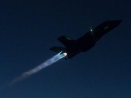 Турбозажигалка встроена.