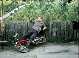 Офигеть, всего 55 лет!
Вечная память.....