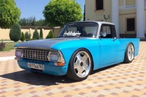 Сдаётся мне , что арки крыльев на кочках очень быстро "пропилят" (гружёная на кочках) резину до дыр . Помнится в 90-е некоторые не особенно одарённые мозгом ставили диски с вылетом , были преценты когда работал в сервисе.