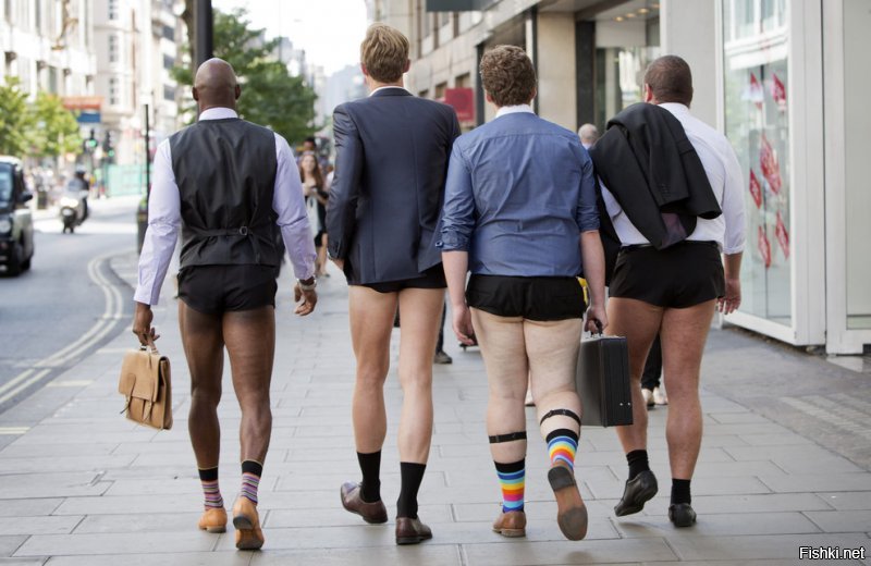 Булки на прогулке: пост о моде на короткие шорты
