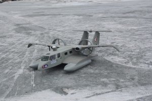Экраноплан "Буревестник-24" разработки ООО "Небо и Море", входящего в состав Ассоциации разработчиков, производителей и потребителей экранопланов "Экраноплан", проходит опытную эксплуатацию в Якутии