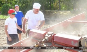александр григорьевич лучше знает,как надо! )))