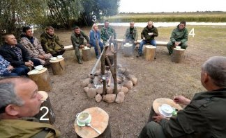 И на закуску фотка вилки которую давали рыбакам для трапезы рядом с солнцеликим.