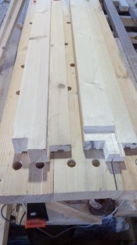 Ну если сам станок собирал - это заслуживает внимания! Особенно процесс калибровки. Было бы интересно посмотреть. 
На счет своей стройки... Фотки есть и их много. Если делать пост, то он получится очень длинным, а если галопом по европам, то малоинформативным. Но может сподоблюсь как-нибудь. :)