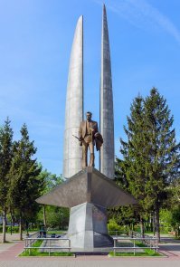 В Нижнем Новгороде, в центре Сормово Р.Алексееву установили памятник. 
Говорили, что, несмотря на гениальность, он был простым человеком.