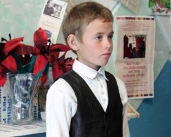 Бренды, персонажи  ...приходит пионер к пионервожатому и спрашивает -товарищ Сергей, на какие бренды нам, будущим коммунистам, равняться!? Почему нет пиара настоящих героев!?

Времена настали такие, что те кто спохватываются "а куда это мы под уклон катимся"!? Даже вопрос правильно не могут сформулировать. При сегодняшнем обилии и доступности информации автор задает ТАКИЕ вопросы!???

Я тебе автор , так навскидку, не выбирая, трех героев покажу ...может запомнишь? -