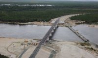 это мост Тарко-Сале - Пуровск (на заднем плане он) и к участку Надым - Салехард не какого отношения не имеет.