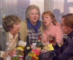 Еще один женский квартет...