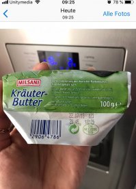 Если немного открыть глаза, то на скрине можно увидеть например оператора мобильной связи. 
Про частную и само соахование подробней некуда написано все выше в комментах, 2 или 3 простыни. Снова же, если вы не в силах осилить много букв и картинки это ж не мои проблемы, согласны? Или предлагаете по новой каждому размусоливать?
У кого ждать 2 недели? Если простуда, то вам скажут придти через 2 недели? Если спину схватило? Если ногу подвернул? Если ветрянка у ребёнка? 
Ну уточните про 2 недели? 
Или 2 недели для обследования? Например хронический насморк, надо всем все бросить и сразу за Васю хвататься, потому что он с ним 7 лет ходил, а сейчас надумал до больницы дойти и все должны все бросить и вокруг него кружить. Правильно поняла? 
Зубы. У вас снова же нет понимания что такое страховка и ее виды, как раз по приватной страховка может и всего стоматолога покрыть, в зависимости от пакета. 
А вот социальная например покрывает только обязательный минимум. Вам зуб сделают, но когда возникает вопрос эстетики, например керамические коронки, тут сам. И это логично. Ибо все б тогда без тормозов делали визиры и пластики. 
По поводу детей я не сгущаю краски, а говорю о том, с чем лично сталкивалась, потому что выращенная все же на паническом отношении, тоже не верила немцам и хотела напичкаться чудодейственными ампулками, специально ездив в Россию, чтоб ребёнок трещал как у сын маминой подруги. Но разобравшись в вопросе и общаясь не с одним и не двумя специалистами. Это ад. И это мое личное и субъективное мнение.