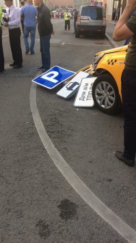 Опубликовано видео допроса водителя, который протаранил толпу людей в Москве