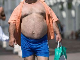 На неделе мужской моды появились беременные модники