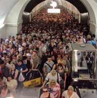"Ну так езжай на метро, там пробок нет." © 

Это ты, дружище, наверное, давно в московском метро в час пик не был? :) Пробки в нём еще как есть! Не "мёртвые, по полтора часа стоять", конечно, но тем не менее...