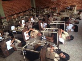 25 странных фотографий, которые вызывают много вопросов