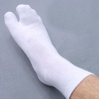 У них носки по фэн-шуй.