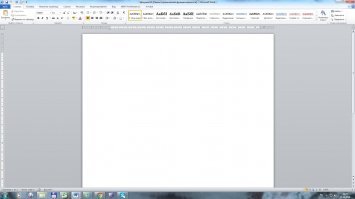 Всегда с кем нибудь новым прокатывает, это  скрин шот документа с которым он работает, сохраняешь скрин на рабочем столе и разворачиваешь его, всё, единственное что ему можно сделать это истерично звать сисадмина.....ну или нажать клавишу Esc