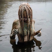 Если бы у осьминогов была королева, она, наверное, выглядела бы именно так. Пишите в комментариях как бы вы назвали эту красотку? 

Октопуська))