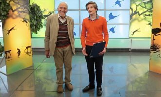 Ну почему же нет? Растет смена. Алексей Лапин, 15 лет. Сейчас ведет пока передачу с Дроздовым, скоро сам начнет. А может и уже сам.