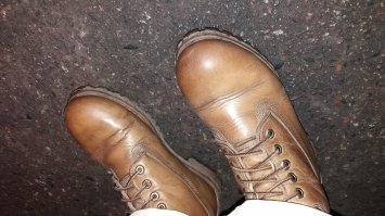 Мои красавцы! 11 лет ношу, думаю еще пяток продержатся  
(хз как перевернуть, фотал не в Австралии вроде)