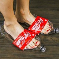 Кому мусор а кому запас тапок на 10 лет вперед !