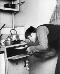 Джон на кухне Пола. Лондон 1963 г.