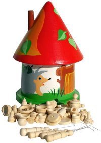 Бирюльки-сбор игрушечных предметов (посуды, лесенок, шляпок, палочек и так далее), старинная русская настольная игра.

Смысл игры состоит в том, чтобы из кучки таких игрушек вытащить пальцами или специальным крючком одну игрушку за другой, не затронув и не рассыпав остальных. Чтобы бирюльки было удобно зацеплять, их изготавливают в форме предметов, имеющих ушки либо отверстия   чашек, чайников и так далее.

Иногда бирюльки изготавливают в виде кусочков абстрактной формы, тогда в них сверлят несколько небольших отверстий. В качестве бирюлек можно также использовать подручные предметы-соломинки или спички.

Бирюльки высыпаются кучей на ровную поверхность. Игроки с помощью специального крючка поочередно вынимают по одной бирюльке, стараясь не пошевелить соседние. Пошевеливший соседнюю бирюльку передаёт ход следующему игроку. Игра продолжается, пока не разберут всю кучу. Выигрывает собравший больше всего бирюлек, либо первым набравший заранее оговоренное количество.

В переносном смысле  играть в бирюльки -заниматься пустяками, ерундой, оставляя в стороне главное и важное.