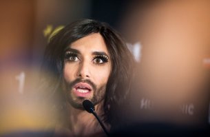 Бабушка Кончиты Вурст