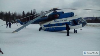 В "ребячестве" такая загадка была "Стоит х..йня на ней х..йня: х..як, х..як и не х..я. "