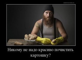 Работа мечты: красивые девушки красиво чистят раков, чтобы клиенты ресторана не пачкали руки