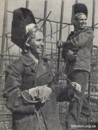 Еще нашел сварщиц. Красота)) Было время - все на энтузиазме строилось))