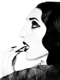 Чем-то напомнила.