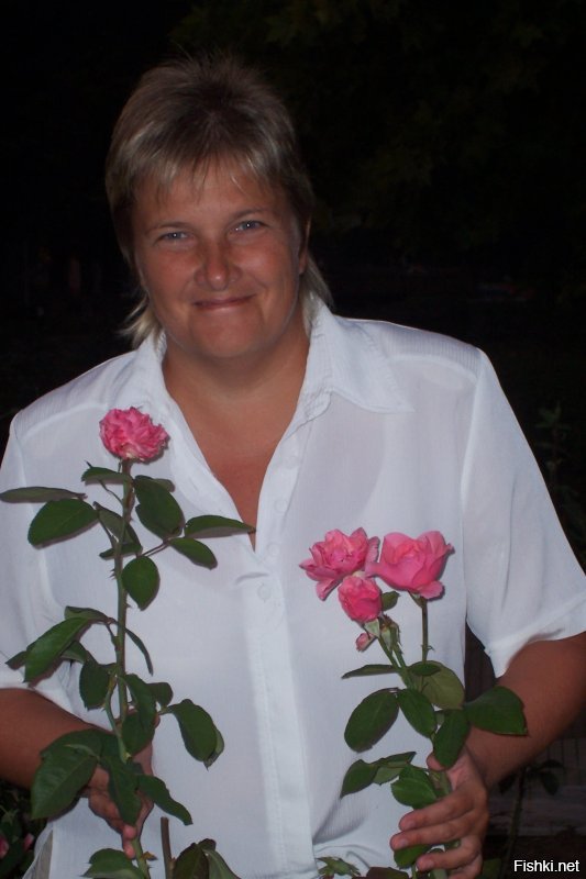 Анна Владимировна Отмахова - Человек года-2013" по версии слушателей "Эха Перми" в номинации "Общественная жизнь". По-моему ее "лицом" и номинацией все сказано! Не удивлюсь, если она еще и активистка ЛГБТ