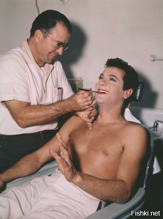 Вот еще несколько цветных фоток со съемок этого фильма: