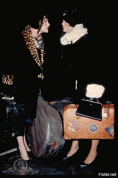 Вот еще несколько цветных фоток со съемок этого фильма: