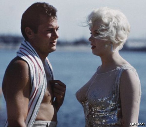 Вот еще несколько цветных фоток со съемок этого фильма: