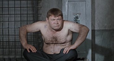 15 фото знаменитостей, сделанных в полицейском участке