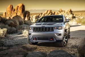 Мне из Jeep,  нравится модель  Grand Cherokee.