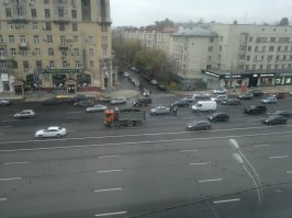 Я живу на Кутузовском. 
Господа, за оправданной ненавистью к субъектам летающим 200км/ч по городу, вы не увидели малюсенький, но ключевой нюанс, а именно - Светлана Евдокимова переходила Кутузовский проспект... 
до подземного перехода было примерно 100м...

Так что орден за слабоумие и отвагу можно выписывать всем троим погибшим.

Соболезную пассажирам и водителю фиата, вот уж кто действительно не виноват ни в чем, желаю им скорейшего выздоровления.

Никогда не переходите Кутузовский, даже ночью, вас нахрен собьют и вы будете мертвы, водителя признаю виновным, а я сделаю фотку и выложу ее в интернетик.
Вот вам фоточка, случилось это 10 октября 2013 года. До подземного перехода 20 метров...